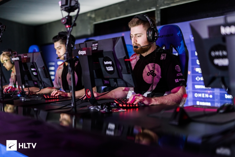 DOTA2比赛：深渊联赛中国区：RNG无情2：0碾压SAG